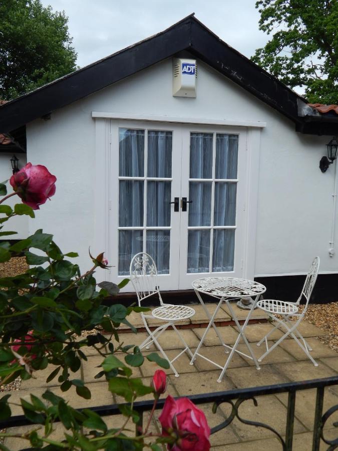 Frogs Hall B&B Eye  Luaran gambar