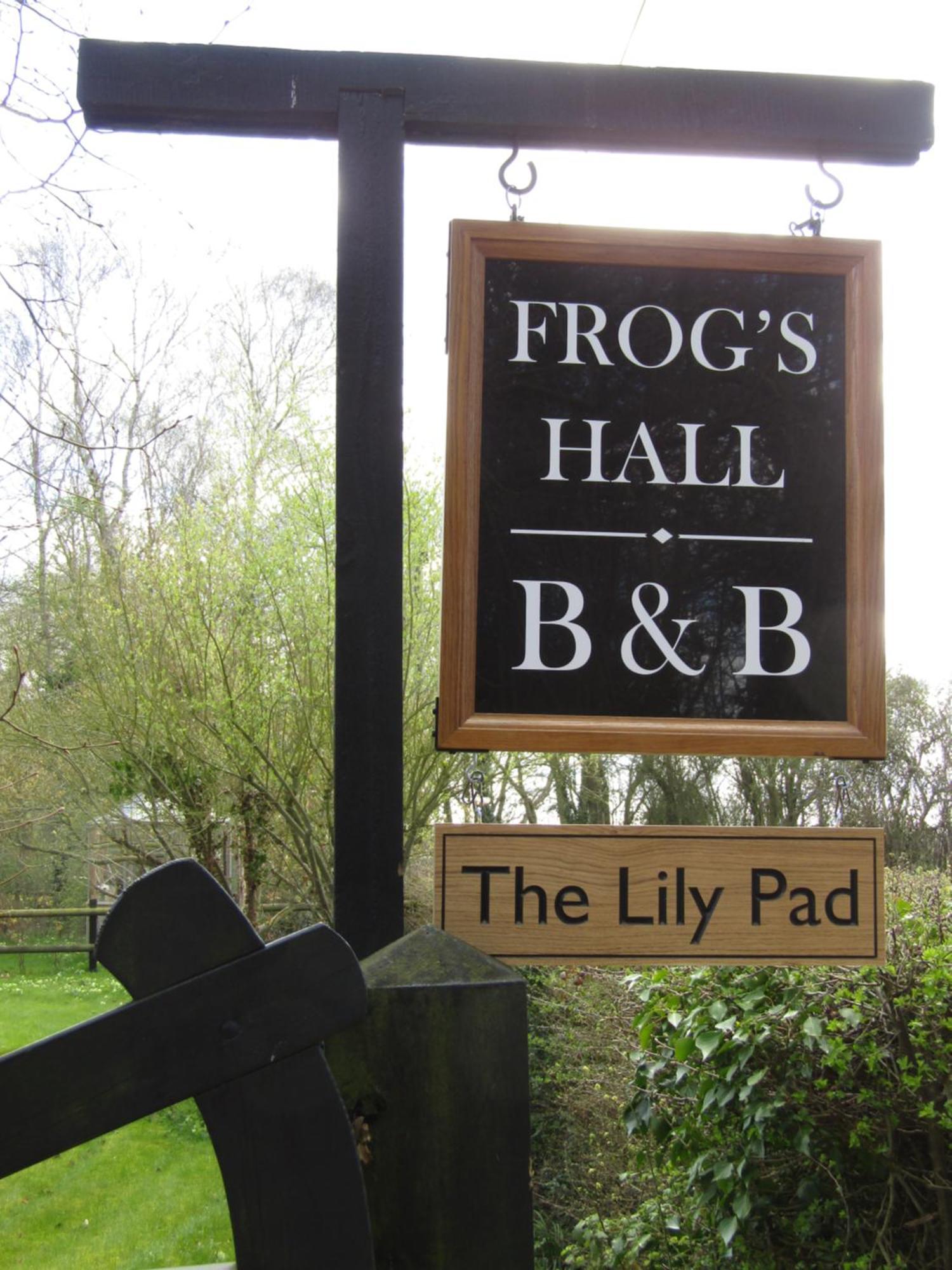 Frogs Hall B&B Eye  Luaran gambar